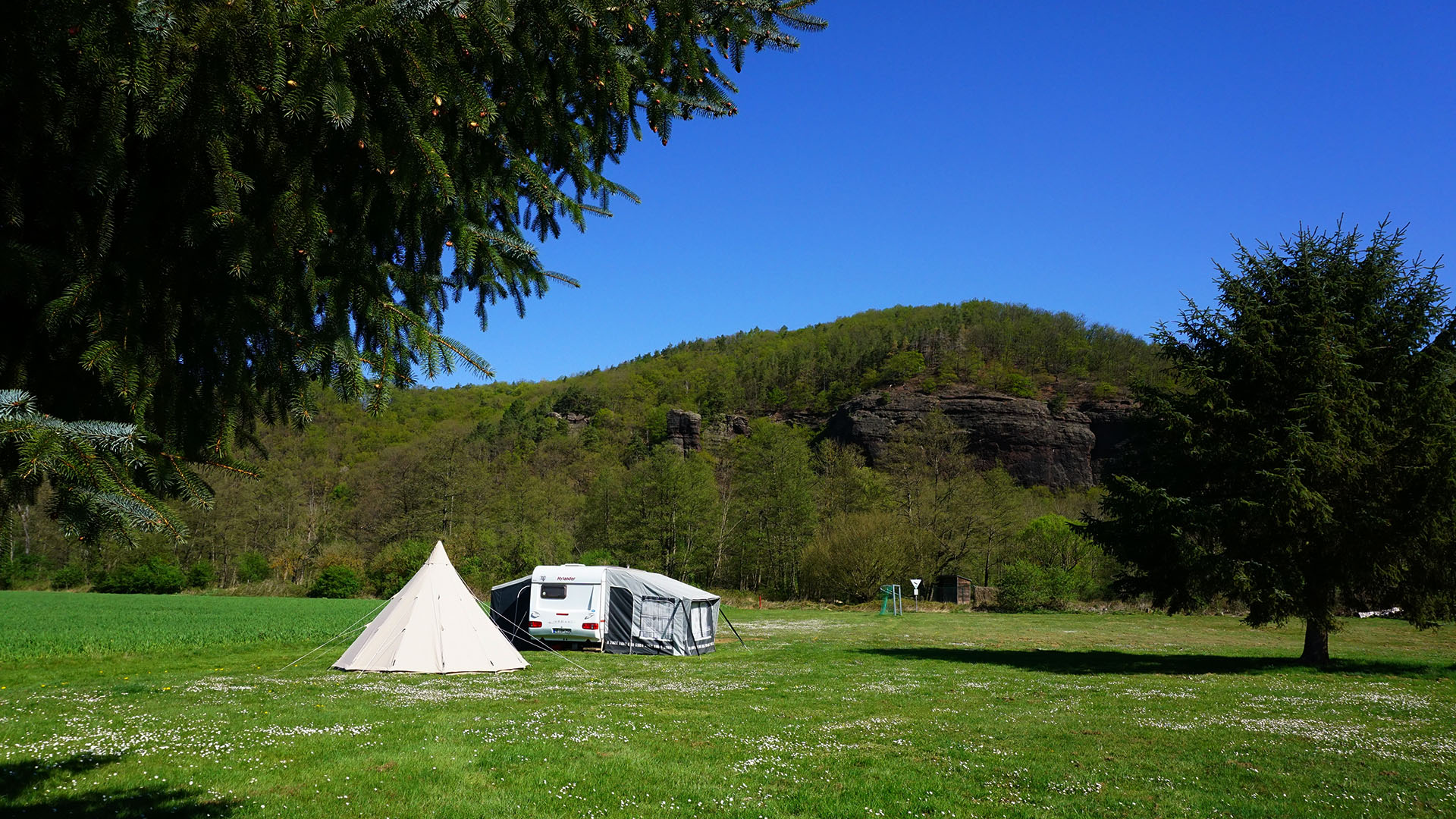 hier in der ruhigen Eifel